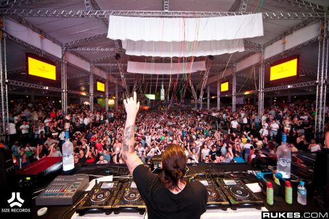 Steve Angello and AN21 "Brazil Matters" @ Pacha Stage (Florianópolis, BR) - February 17, 2012