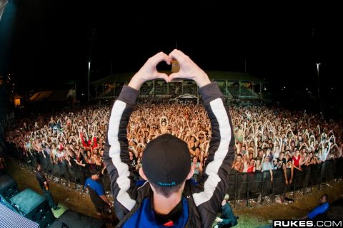 Deadmau5 - "Creamfields 2011" @ RNA Showgrounds (Brisbane, AU) - May 1, 2011