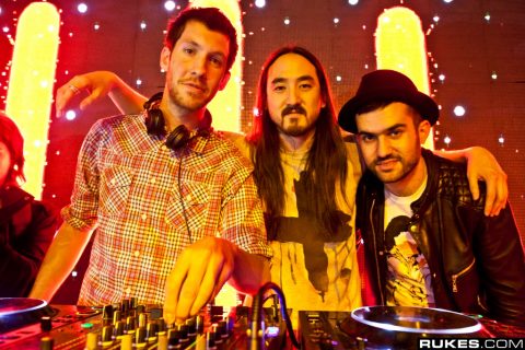 Steve Aoki and Calvin Harris @ Surrender Nightclub (Las Vegas, NV) - May 27, 2011