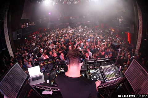 Sasha and Kazell - "GIANT" @ Avalon - March 13, 2010