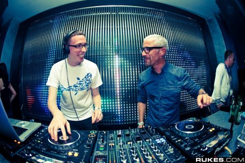 Above & Beyond and Daniel Minaya - "GIANT" @ Sutra - September 1, 2010