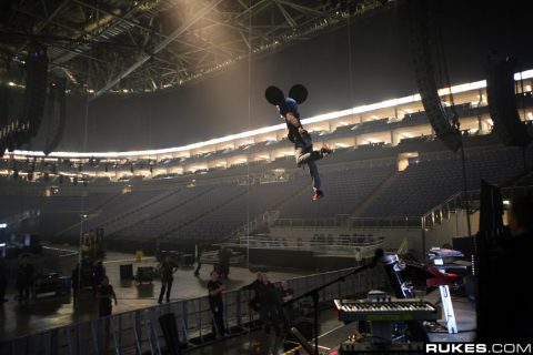 Deadmau5 - "Ministry Of Sound" @ O2 Arena (London, UK) - December 31, 2009