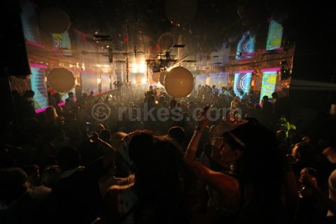 WMC 09: Deadmau5 @ Mynt With Pete Tong And Christian Audigier - March 27, 2009