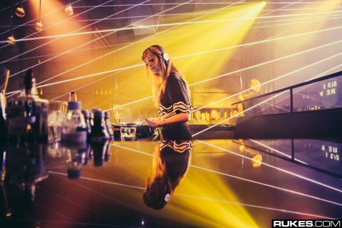 Jessie Andrews @ Dragonfly (Jakarta, ID) - December 8, 2015