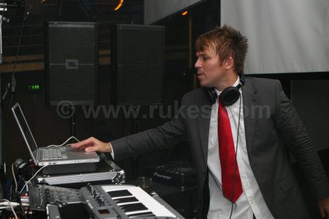 BT, DJ Fei-Fei and Hendo Vs Brian McGuire - "RED" @ Arena - February 9, 2007