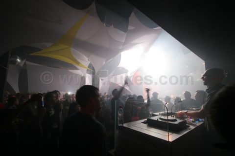 Chus and Ceballos @ Ivar - February 19, 2006